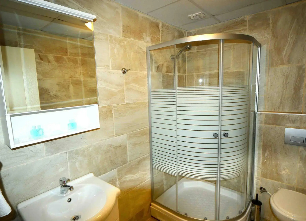 Atrium Suites