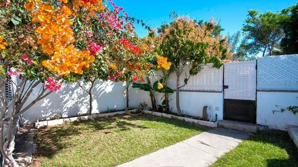 Bungalow With Private Garden & Close To The Beach