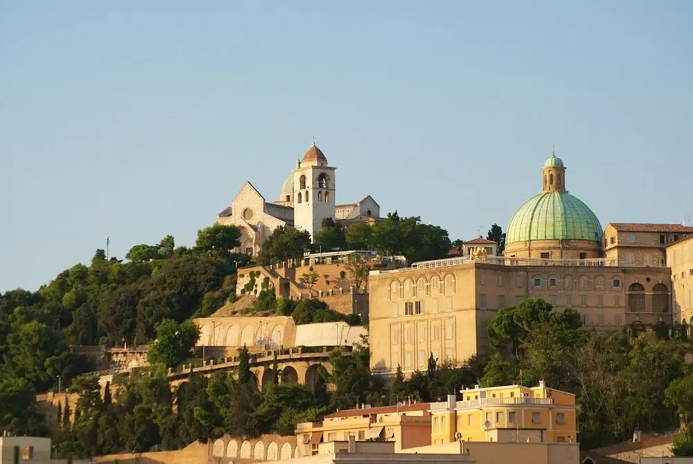 Apartment With 2 Bedrooms in Ancona, With Enclosed Garden and Wifi
