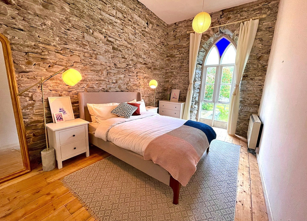 5 Bedroom Holiday Home in Dinas Mawddwy, No Deposit