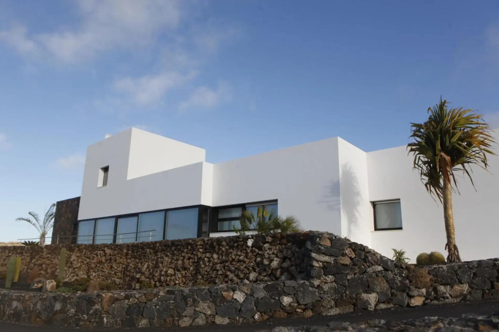 Sand Volcano Villa 1