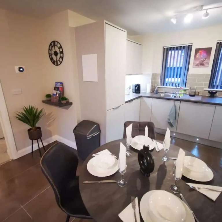 Belfast Central 2 Bedroom Luxurious Modern Stay