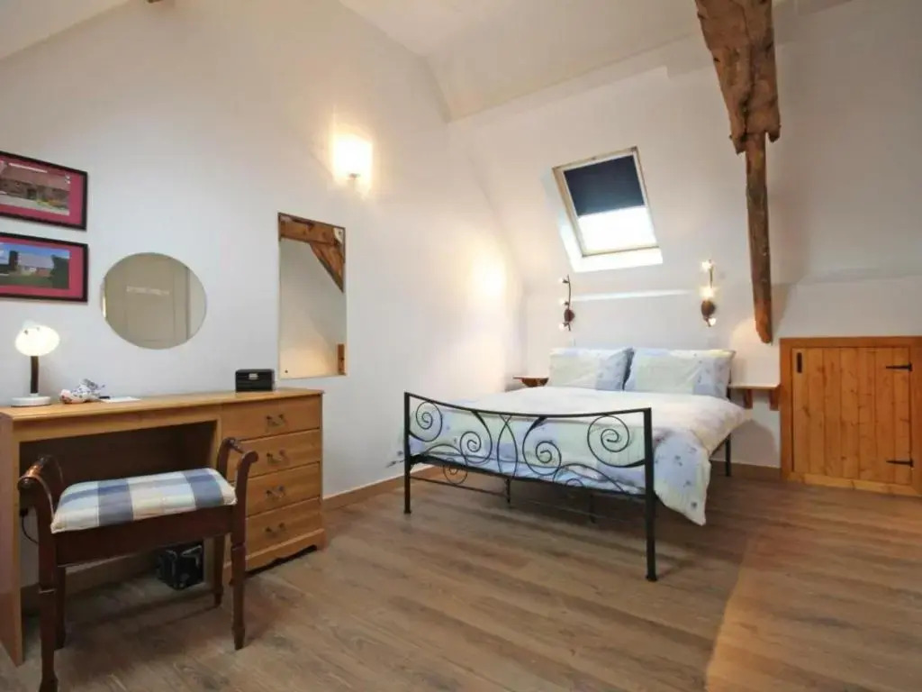 Grange restaurée avec jardin, animaux acceptés, WiFi inclus - FR-1-497-63