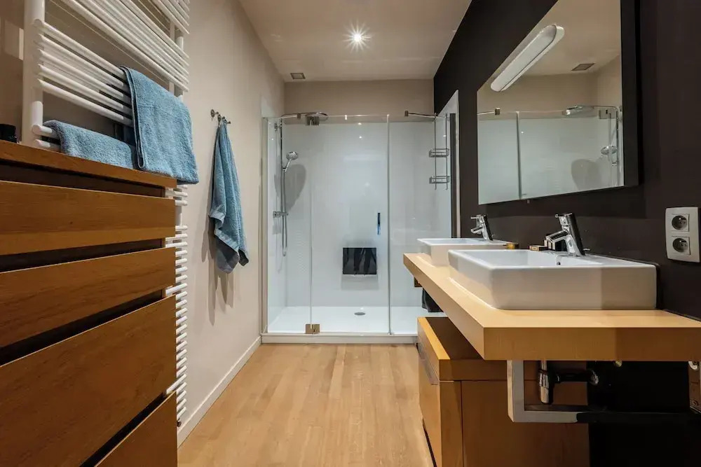 Villa Euphrosina boutique verblijf met verwarmd zwembad, sauna, vlakbij het strand van Oostende