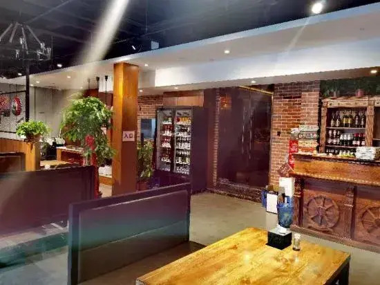 James Joyce Coffetel(Pingyuan Subway Station, Beijing International Trade And Industry University)