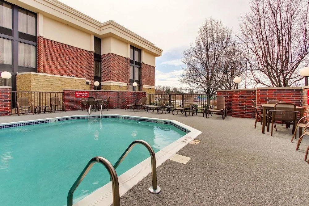 Drury Inn & Suites Poplar Bluff