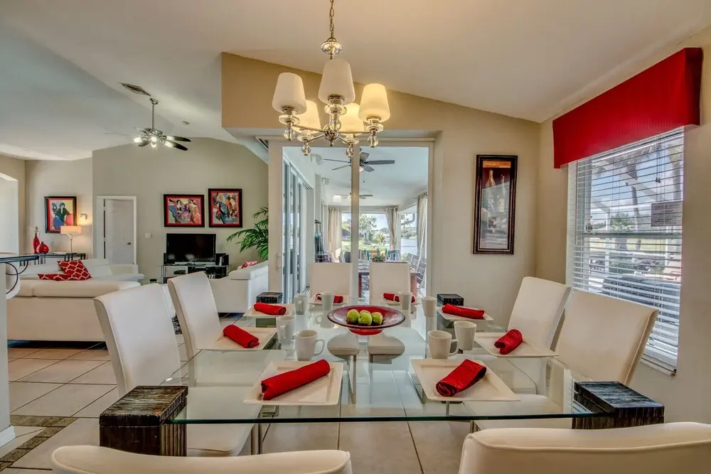 Villazo Ann, Cape Coral