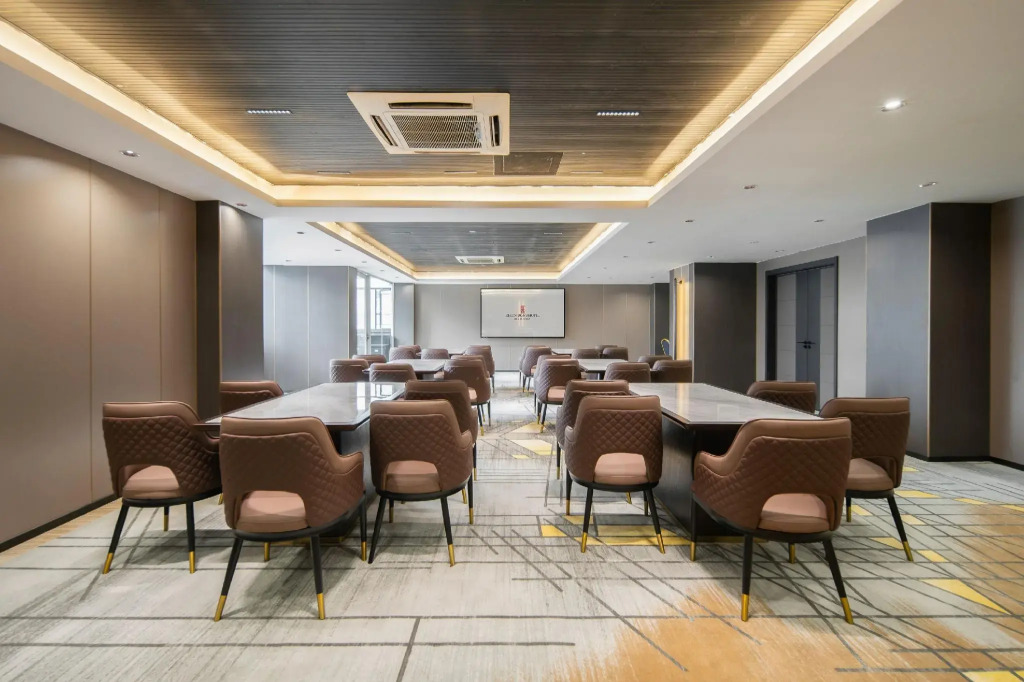Rezen Dong Hotel (Guangzhou Jingxi Nanfang Hospital Tonghe Subway Station Branch)