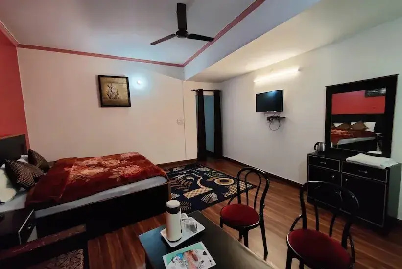 Hotel Himadri