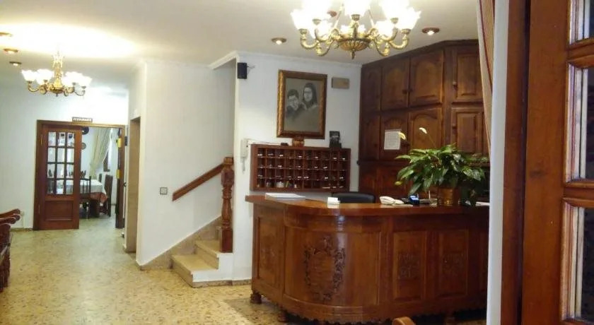 Hotel Trespalacios
