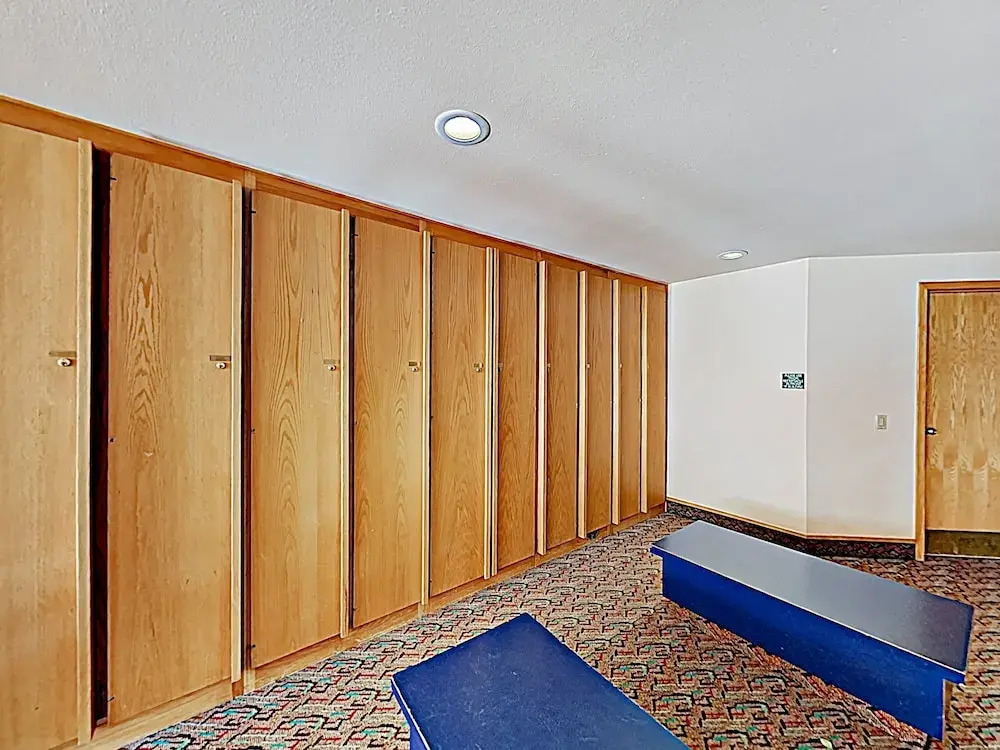 New Listing! Expansive W/ Pool & Hot Tub 3 Bedroom Condo