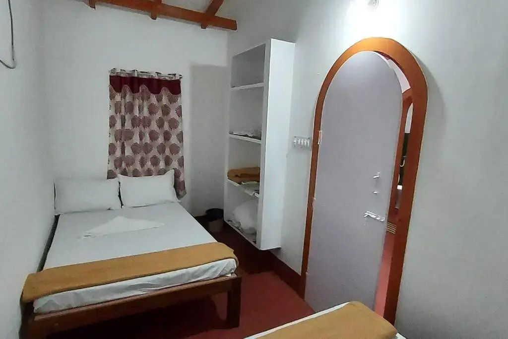 NESTO Beach Villa - 2 Bedroom Private Holiday Home
