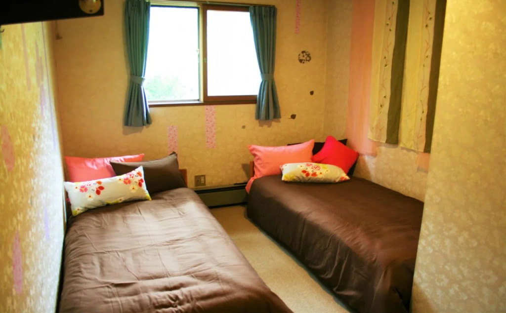 E-Joy Hostel