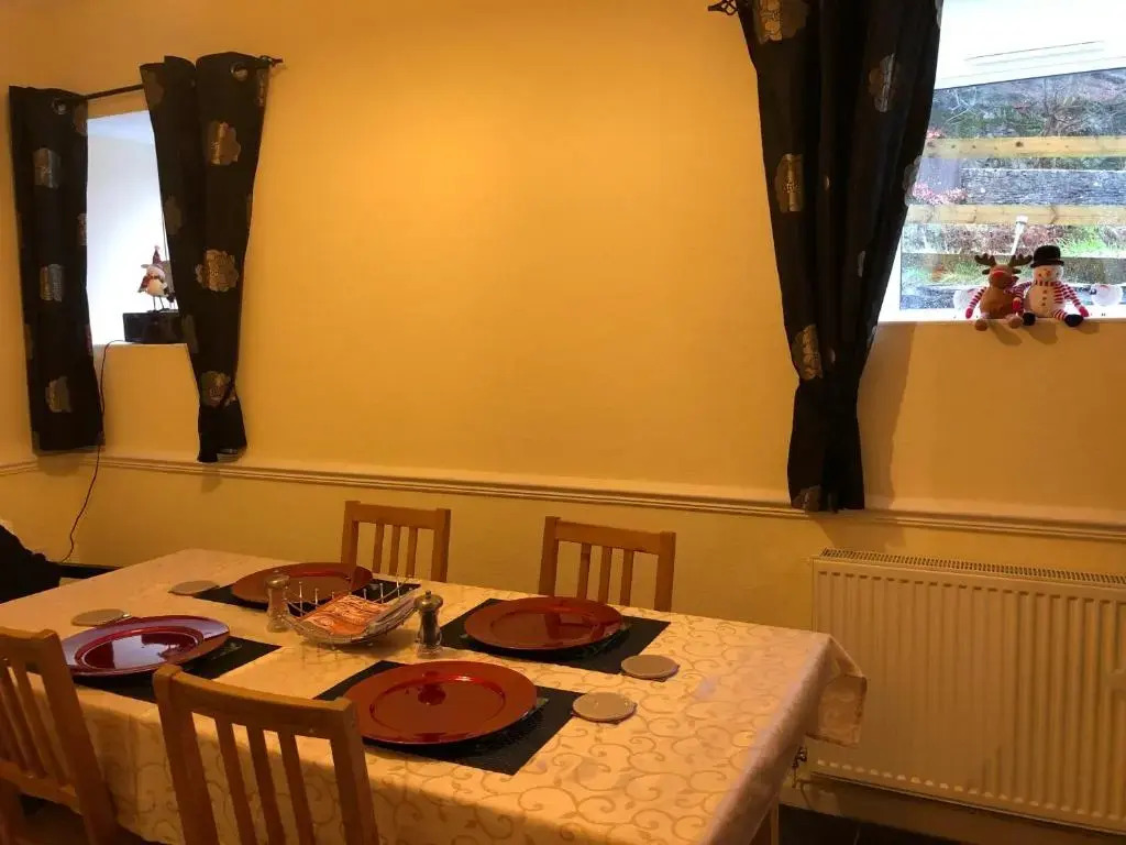 Bryn Melyn Farm Cottages