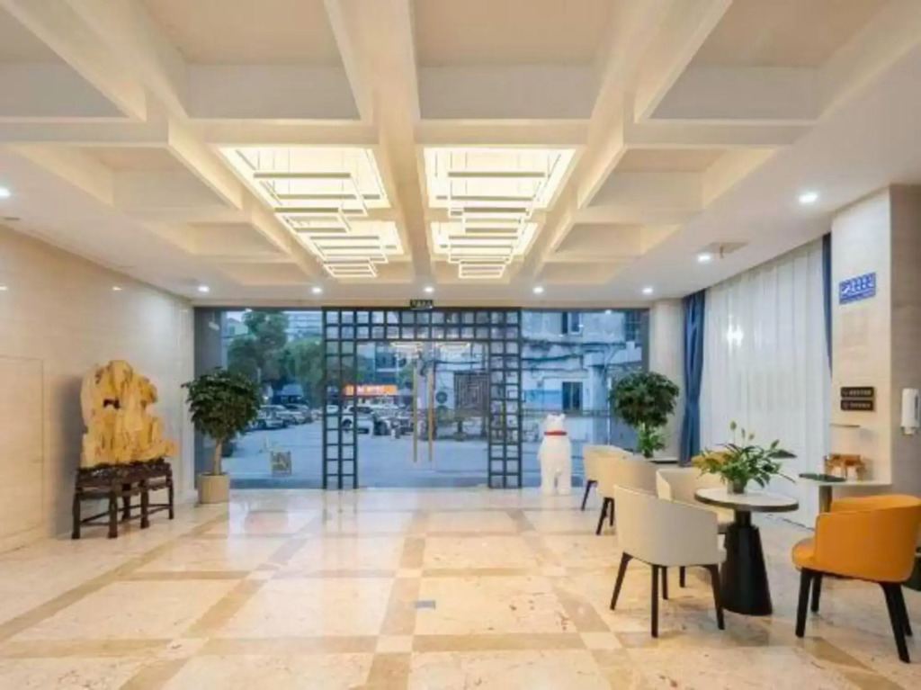 Kaiyue Business Hotel（Ninefang City Shop,Northmen Road ）