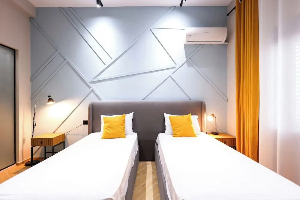 Grandstay Central 104