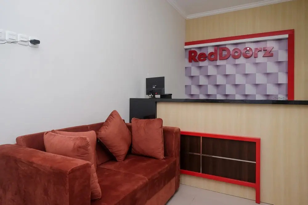 RedDoorz near Kawasan Bandara Ahmad Yani Semarang 2