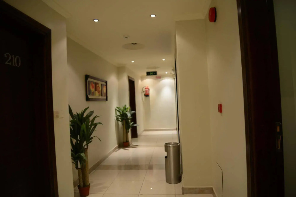 Golden Park Apartment