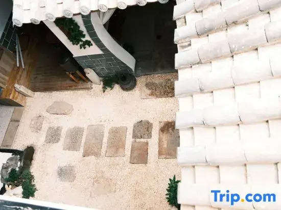 Yijuju Suite (Jianshui Ancient City Branch)