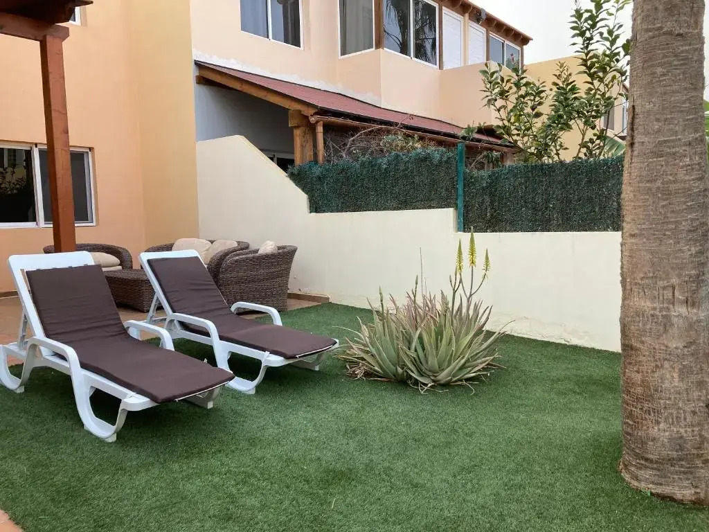 2 Bed Pool Apartment close to beach / Rocky point Corralejo