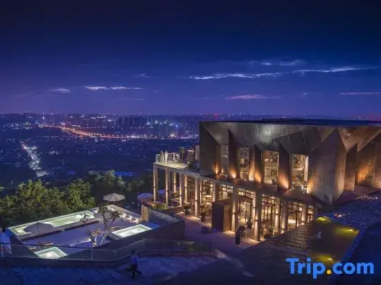 Tongchen Hotel
