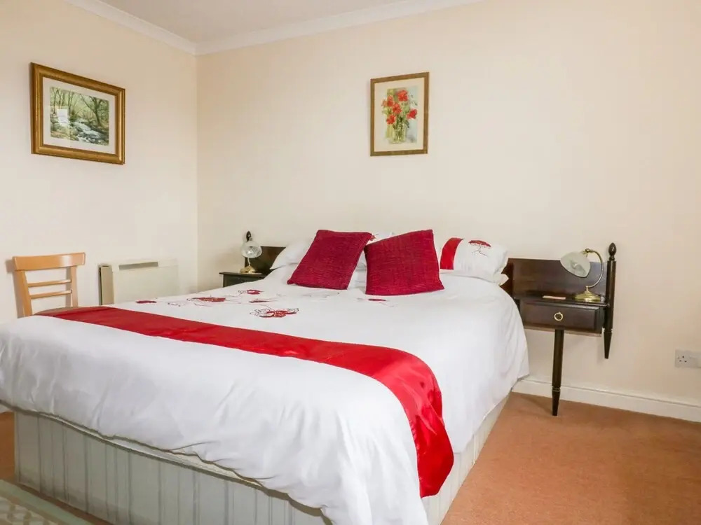 Yellow Sands Apartment 5