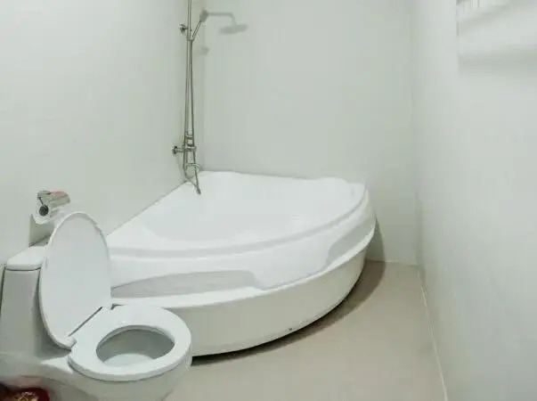 Khách sạn Hoàng My