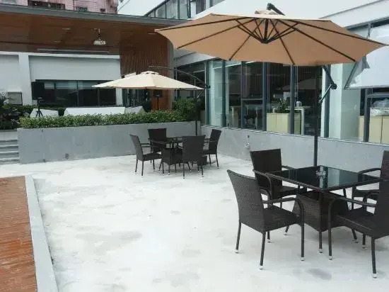 No.8 Chain Hotel (Shenzhen Tianbei Honghu Park)