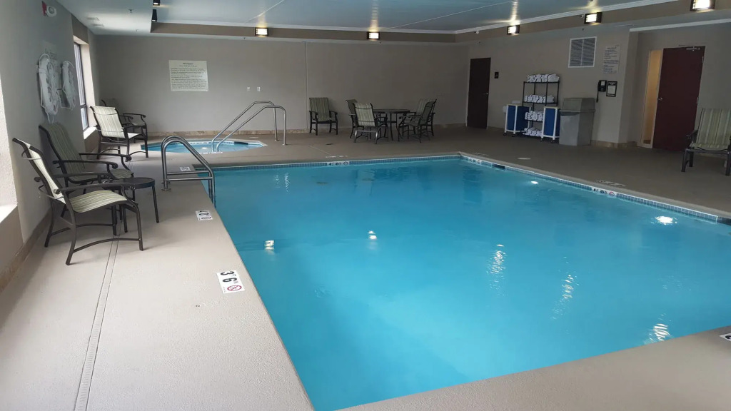 Quality Inn & Suites Quincy - Downtown