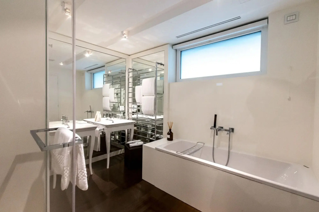 Magna Pars lHotel à Parfum, Small Luxury Hotels of the World
