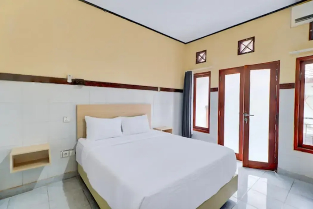 Townhouse Oak Legian Near Legian Beach Formerly Sayang Maha Merta