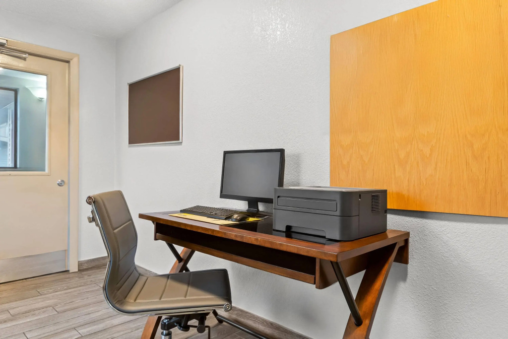 Days Inn by Wyndham Alpena