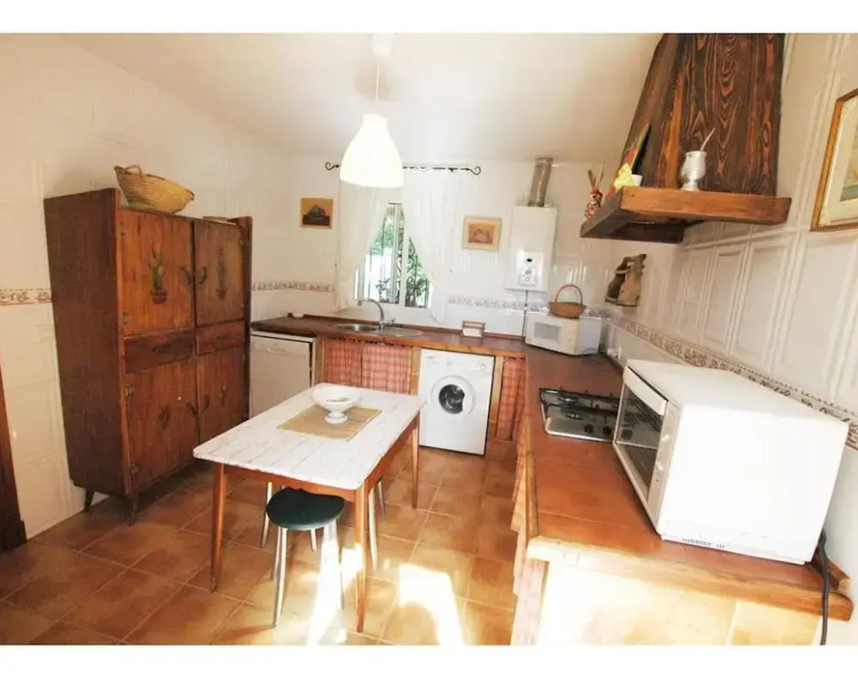 Chalet con piscina privada casa blanca