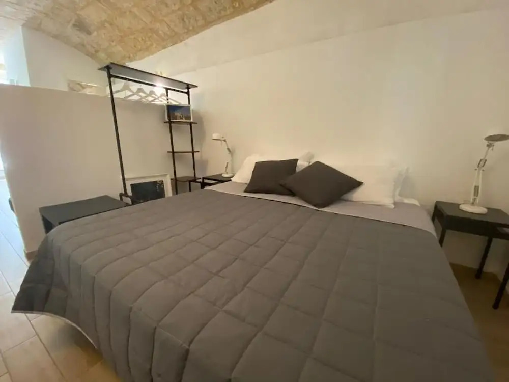 Bari LandLord 71 - Private Balcony Suites