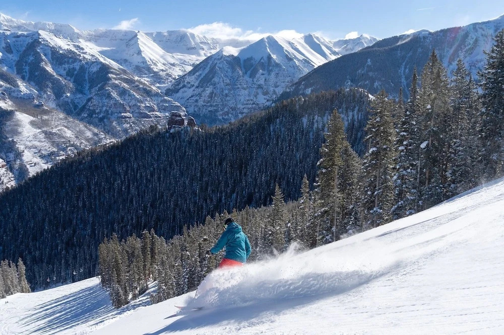 Riverfront, Blocks To Ski! Mtn Views + Hot Tub @ Viking Lodge 217 1 Bedroom Condo by RedAwning