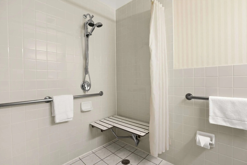 Travelodge by Wyndham San Francisco Bay