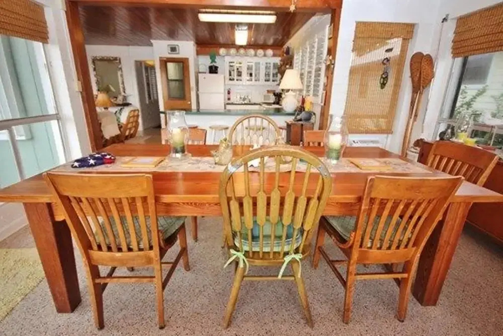 Duke's Beach House Holiday home 4