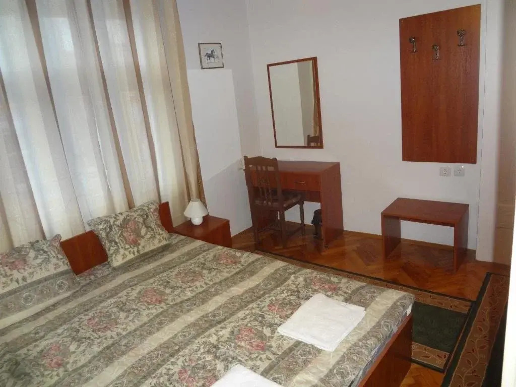 Guest Rooms Donovi