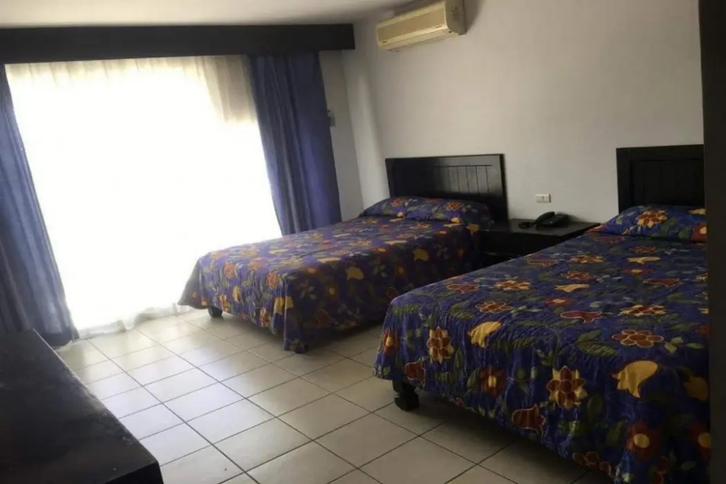 Hotel Suites del Real