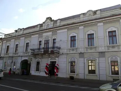 Boul Rosu Residence