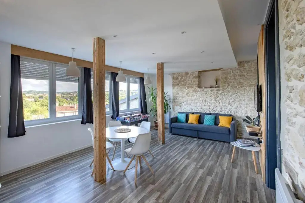 Neuf, 50m2, 4m50 de Loggia (Adults Only)