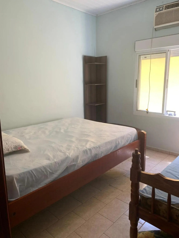 Casa Agradável há 80 metros praia toninhas