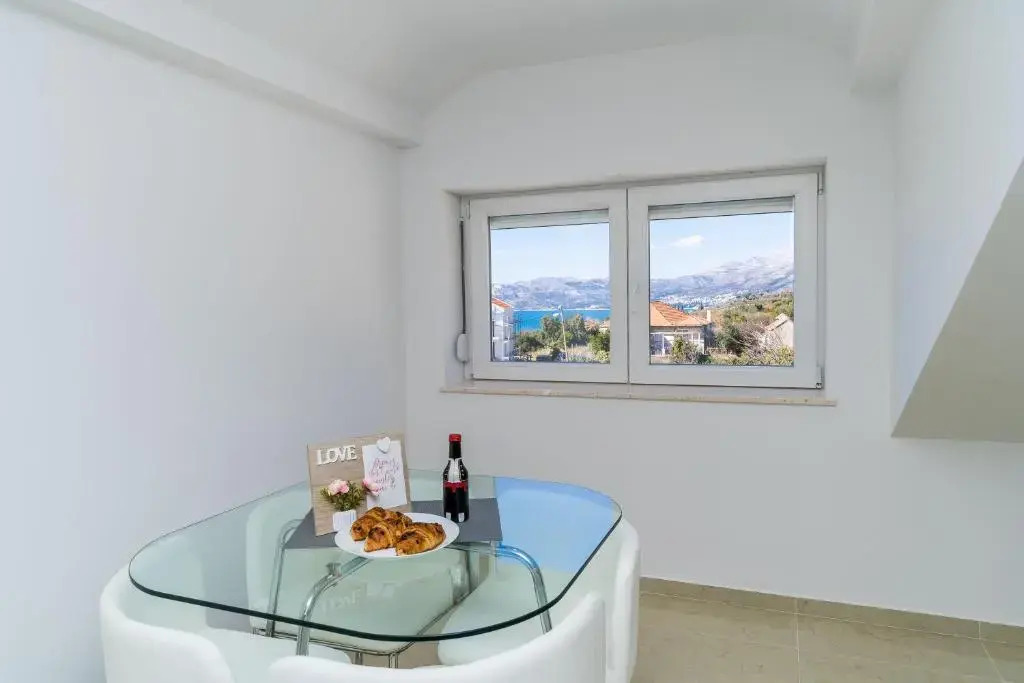 Apartments Šmanjak