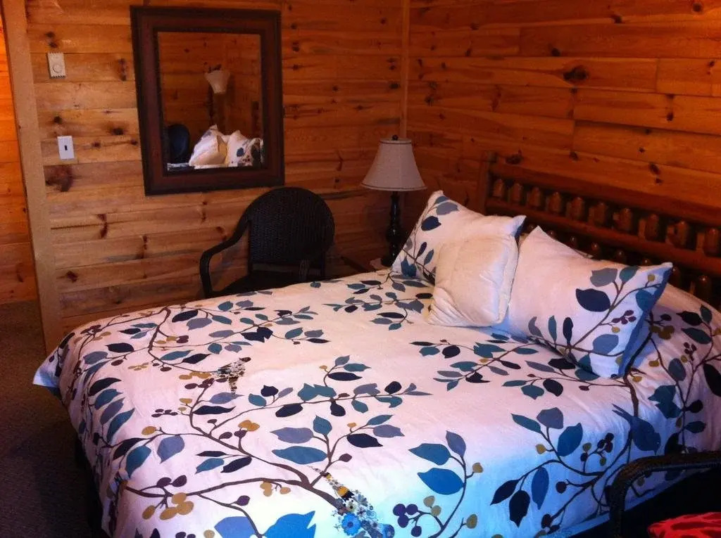 Lake Lauzon Resort and Marine