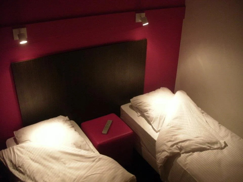 Travel Hotel Kruisem - next to E17 Gent Kortrijk