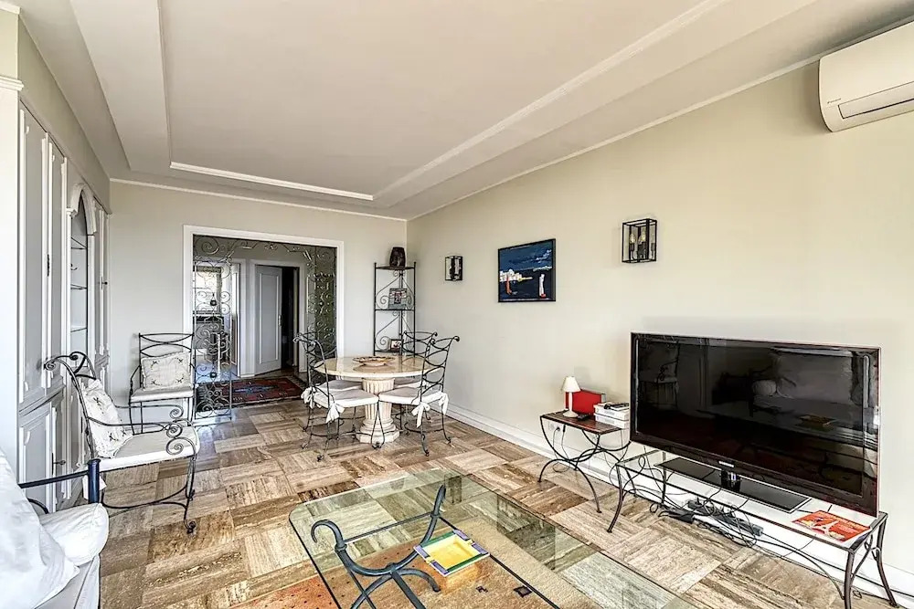 Amazing Sea View Apt w/ Balcony Near Palais