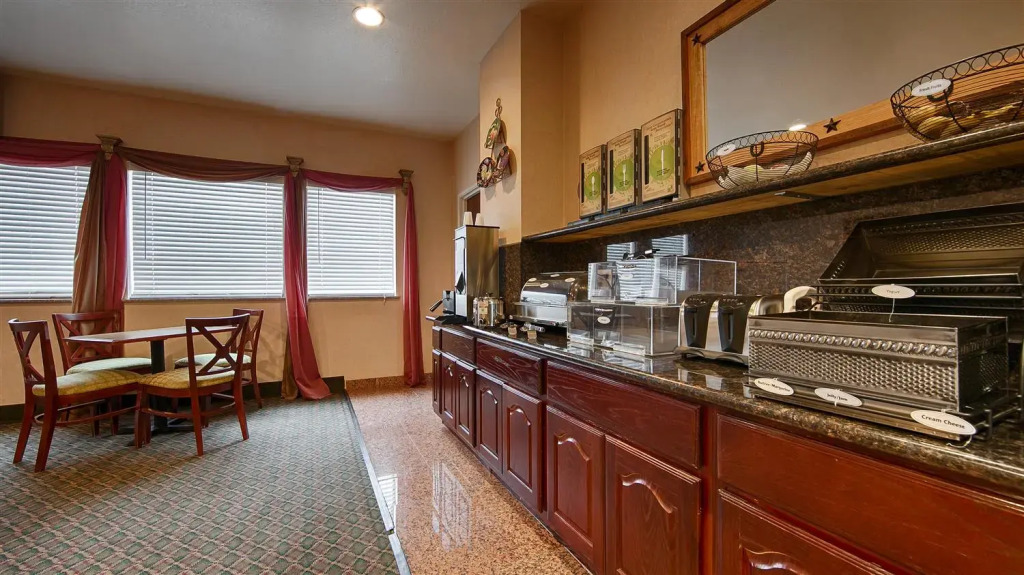 Best Western Executive Inn & Suites