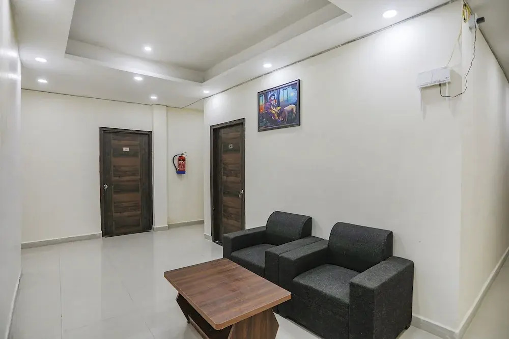 FabHotel Frolic Luxury Stay