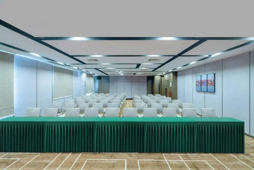 Plink Business Hotel (guangzhou Dongyong)