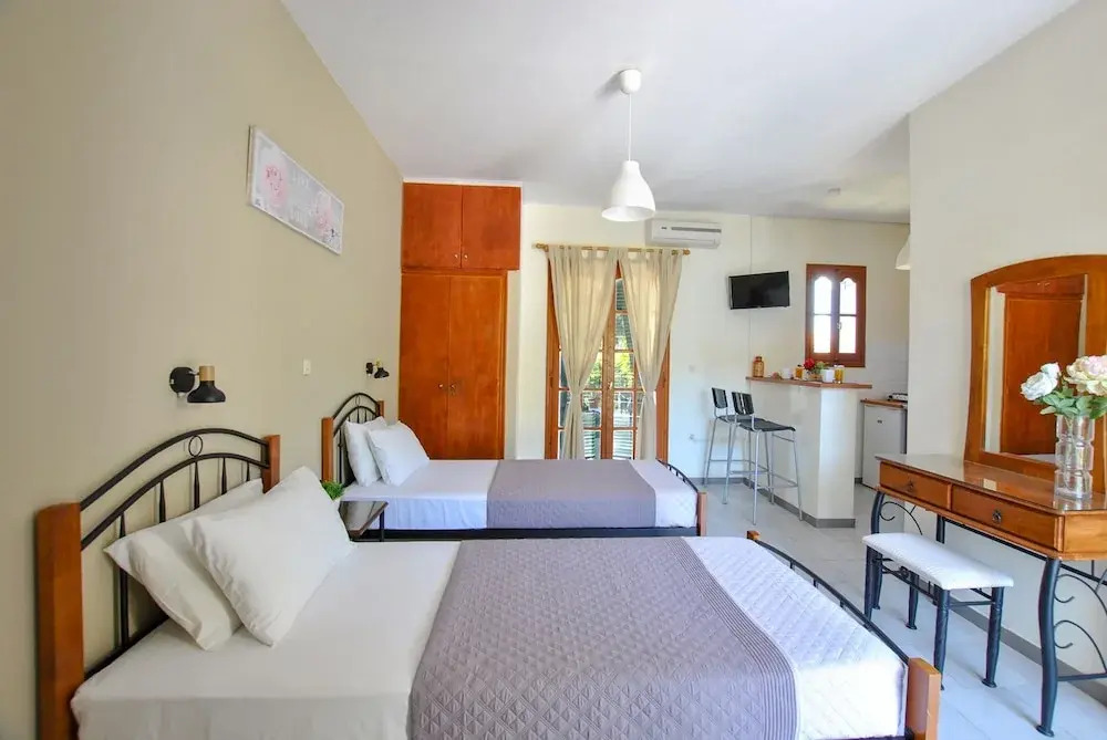 Stefanos Studios